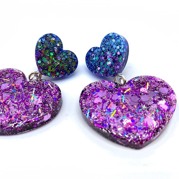 LASER HEART MINI STATEMENT EARRINGS - Picture 2 of 3